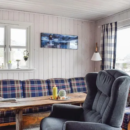 Four Bedroom Holiday In * Spangereid