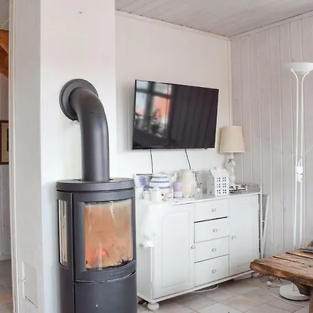 Four Bedroom Holiday In *